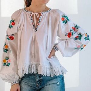 Anthropologie Love The Label Paige embroidered top blouse white size S